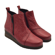 Cargar imagen en el visor de la galería, Botín Confort Piel Cuñita Valeria´s 7512 Burdeos