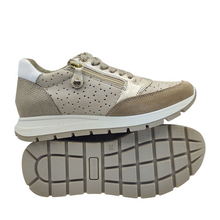 Cargar imagen en el visor de la galería, Zapatilla de Piel con Cremallera IMAC 756670 Beige