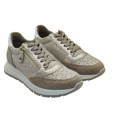 Cargar imagen en el visor de la galería, Zapatilla de Piel con Cremallera IMAC 756670 Beige