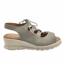 Cargar imagen en el visor de la galería, Sandalia de Cuña y Piel VALERIA´S 1982 Verde Salvia