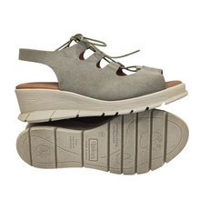 Cargar imagen en el visor de la galería, Sandalia de Cuña y Piel VALERIA´S 1982 Verde Salvia