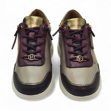 Cargar imagen en el visor de la galería, Zapatilla de piel Carmela 162430 combi colores