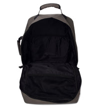 Cargar imagen en el visor de la galería, Mochila KCB Underseat 3172 Kaki