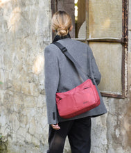 Cargar imagen en el visor de la galería, Bandolera Dual KCB 3393 Cereza