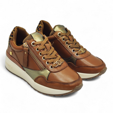 Cargar imagen en el visor de la galería, Zapatilla piel Carmela 162442 camel
