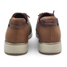 Cargar imagen en el visor de la galería, Zapato de Piel con gomas TREINTA´S L4459 Camel
