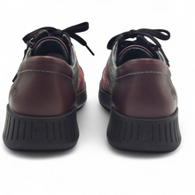 Cargar imagen en el visor de la galería, Zapato Confort Piel cremallera y cordón 3302 SUAVE granate y gris
