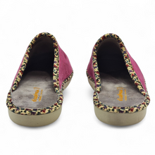 Cargar imagen en el visor de la galería, Zapatilla de Casa D´ESPINOSA 4003 Suapel Fucsia
