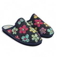 Cargar imagen en el visor de la galería, Zapatilla de Casa D'ESPINOSA 4005 Flores Marino
