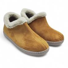 Cargar imagen en el visor de la galería, Zapatilla de Casa GEMA 8607-7 Camel
