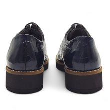 Cargar imagen en el visor de la galería, Zapato coco charol PITILLOS 10771 azul
