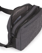 Cargar imagen en el visor de la galería, Bandolera Stamp KCB 3202-1 Gris
