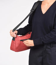 Cargar imagen en el visor de la galería, Bandolera Dual KCB 3393 Cereza
