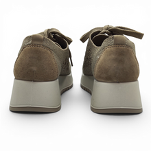 Cargar imagen en el visor de la galería, Zapatillas Licra Imac 107290 Beige
