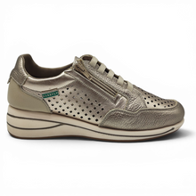 Cargar imagen en el visor de la galería, Zapato Piel Troquelada Barefly 6002 oro
