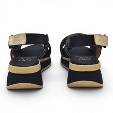 Cargar imagen en el visor de la galería, Sandalia Piel Cruzada OH MY SANDALS 5943 Negra
