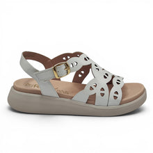 Cargar imagen en el visor de la galería, Sandalia Piel Renature Mango Charol Blanca
